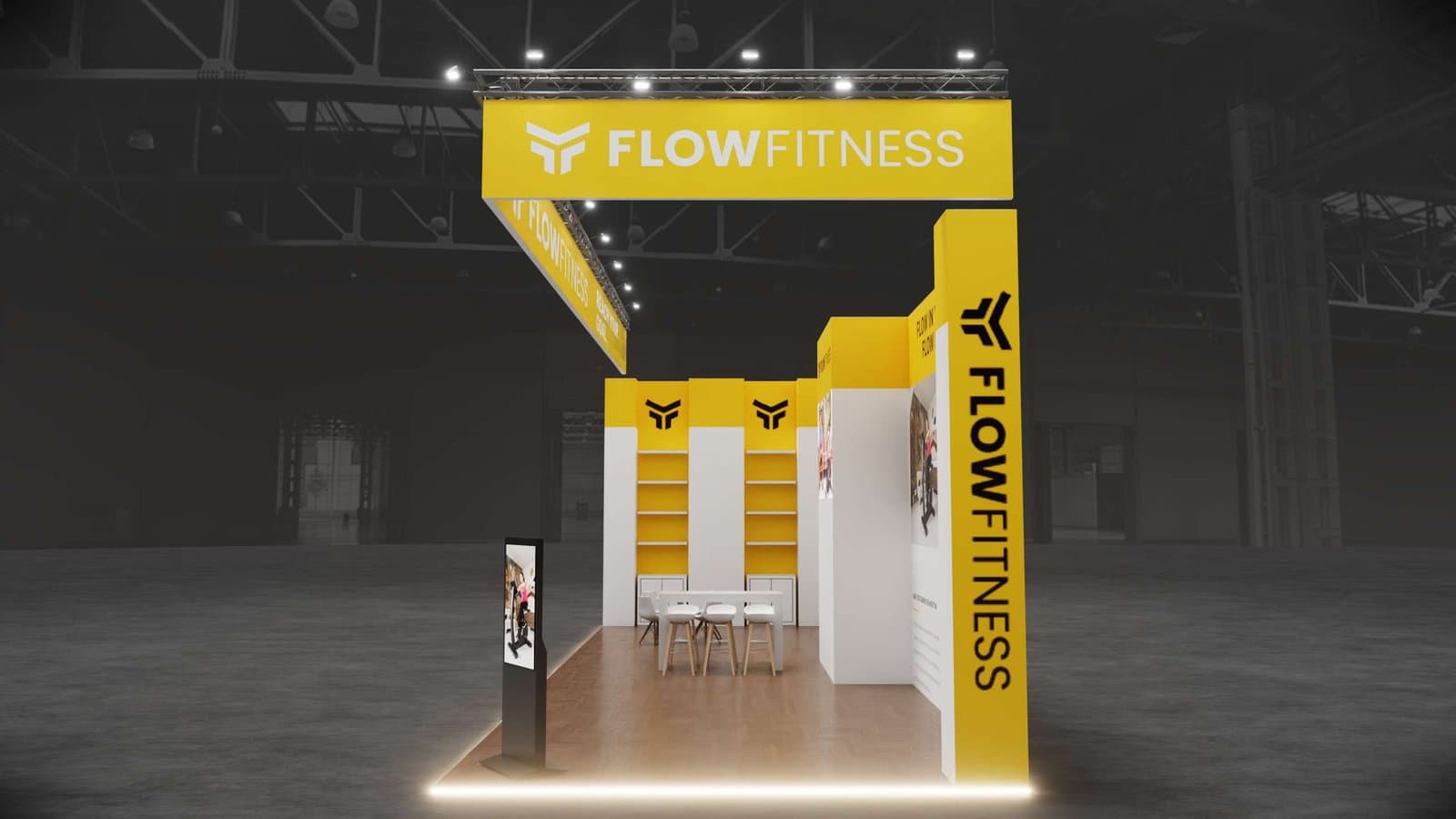 FlowFitness stand zijaanzicht met truss en wand-branding